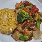 Best 午叉烧什菜
L-Pork W. Vegetables in Houston, TX